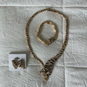 Golden Leopard Necklace,Earrings,Bracelet Set